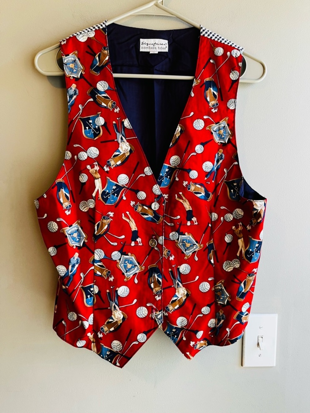 Vintage Signature Northern Isle Red Golf Print Vest Size Medium Novelty